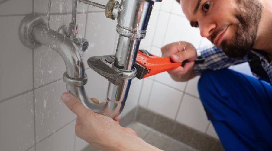 Local tankless water heater installation in Williamsburg, IA
